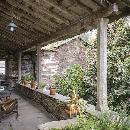 Pazo De *